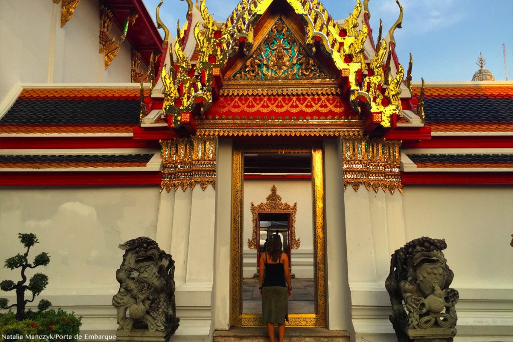 por do sol no Wat Pho, o Templo do Buda Deitado, Bangkok, Tailandia por do sol no Wat Pho, o Templo do Buda Deitado, Bangkok, Tailandia