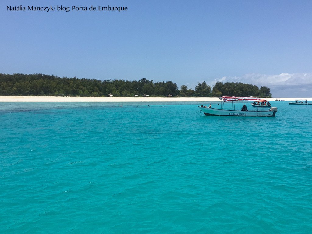 A paraia de Kendwa, a mais animada de Zanzibar A paraia de Kendwa, a mais animada de Zanzibar