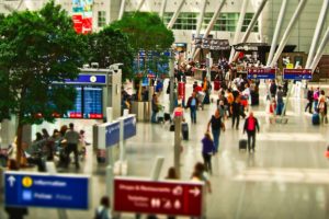 Quero Passagem agora é buscador de passagem de ônibus e de avião aeroporto quero passagem e1539009098151 300x200 - Quero Passagem agora é buscador de passagem de ônibus e de avião